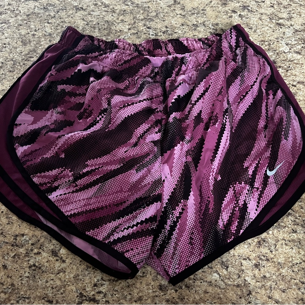 NWOT Nike purple pink lined Running Shorts Large